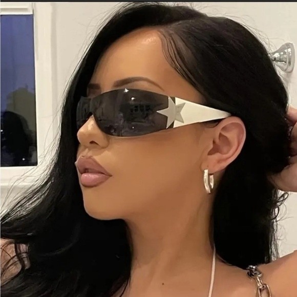 Accessories - 2x$20 Y2K Shield Sunglasses Black and White with a Star